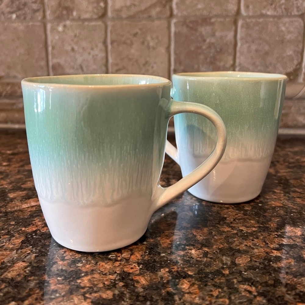 New set of 2 Luna ceramic coffee mugs